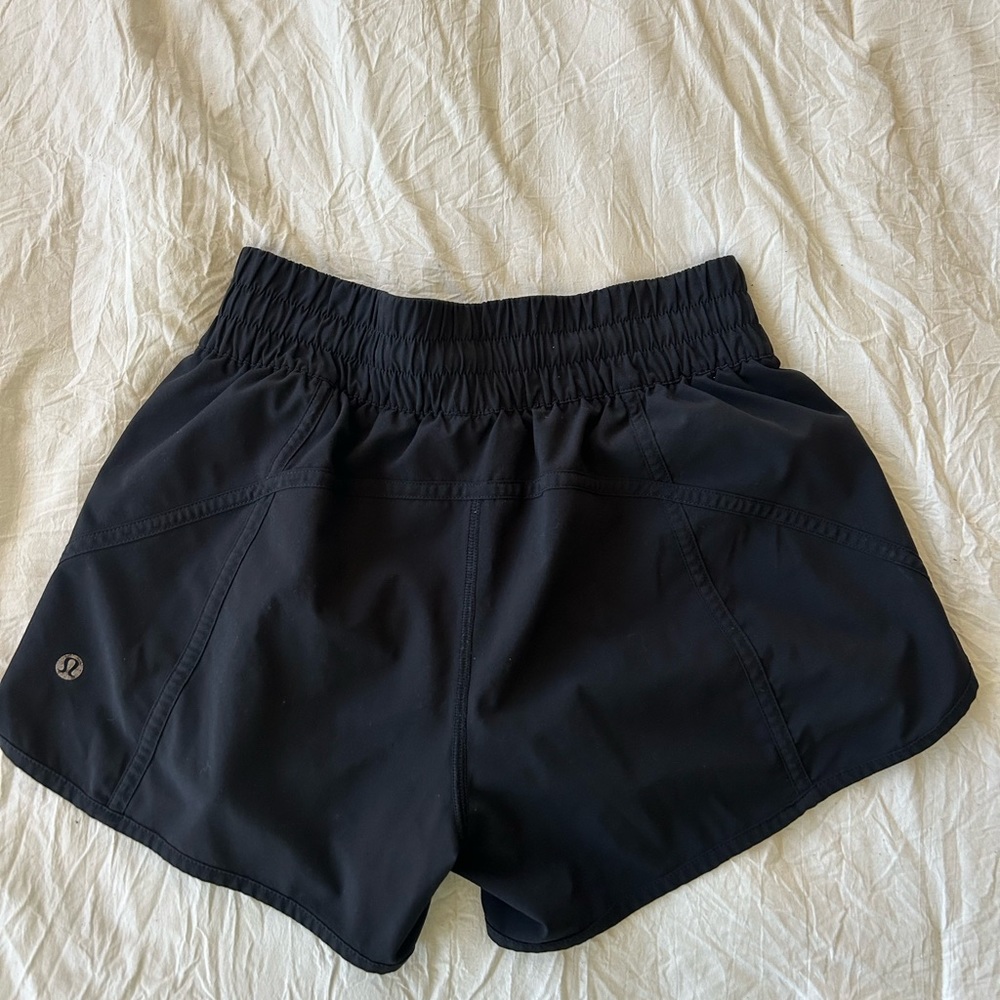 Lululemon Tracker 4” Short